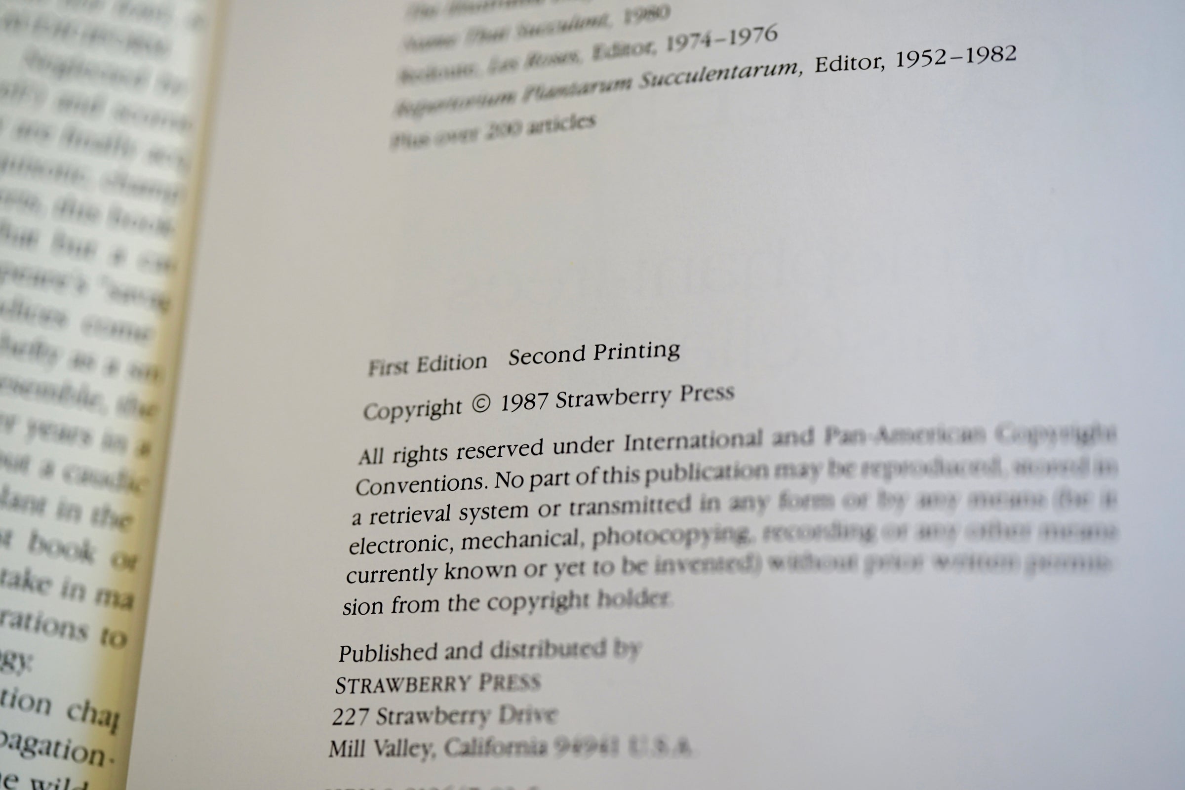 Caudiciform and Pachycaul Succulents - Gordon Rowley